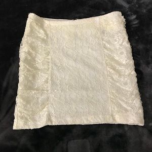 Lace mini skirt